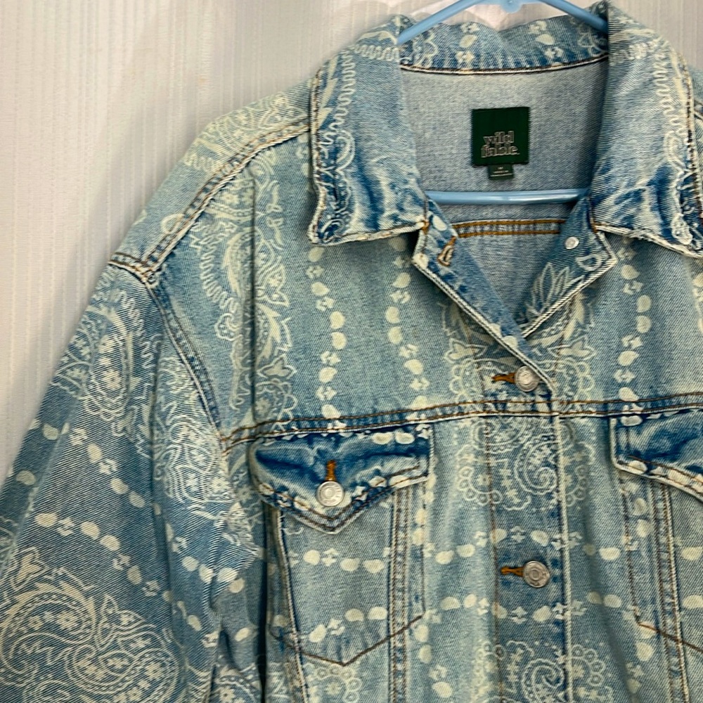 Wild Fable‎ Paisley Bandanna Print Denim Jean Jacket Medium - Picture 3 of 12